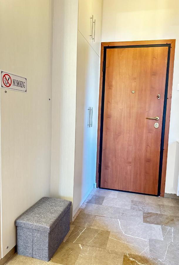 Apartment Alimos Near The Sea Εξωτερικό φωτογραφία